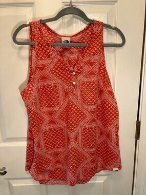 The North Face Sleeveless Tank Top – Size L – Red Geo Print – Hiking / Active
